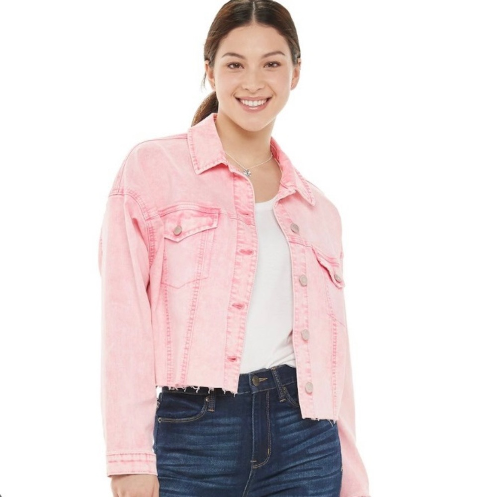 Mudd pink acid wash cropped denim jean jacket. Size M ❤️